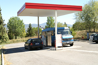 Benzinepomp van Gianni Masci in Contignano